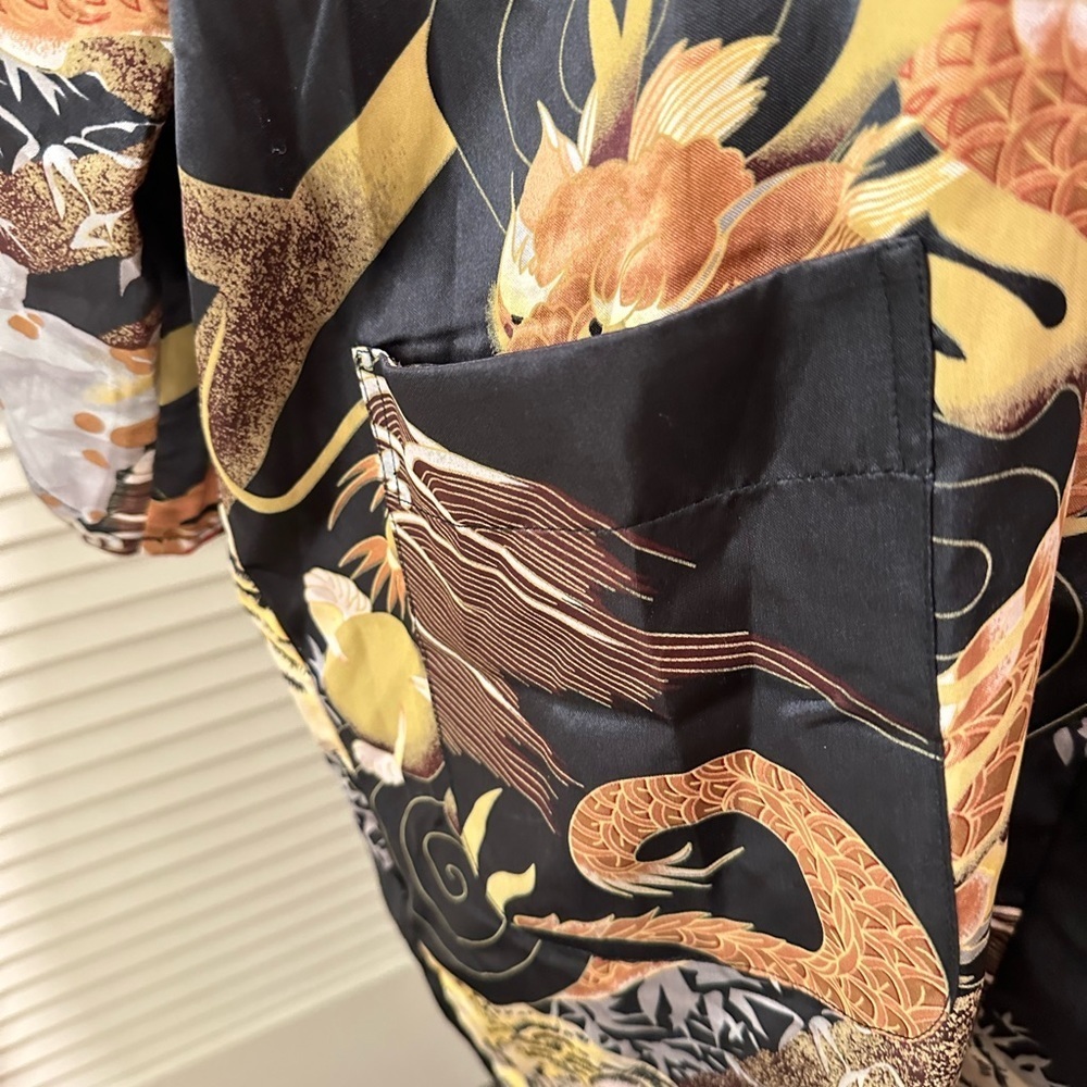 Open Front with Two Pockets Kimono- lightweight and flowy - Picture 6 of 6